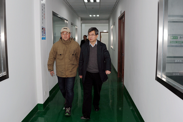 區(qū)委書記、區(qū)人大常委會主任徐克儉蒞臨公司調(diào)研項目建設(shè)進展情況